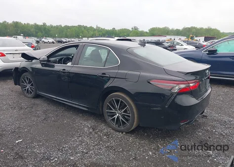 2023 Toyota Camry Se z USA, uszkodzony, nr VIN 4T1S11AK4PU101102